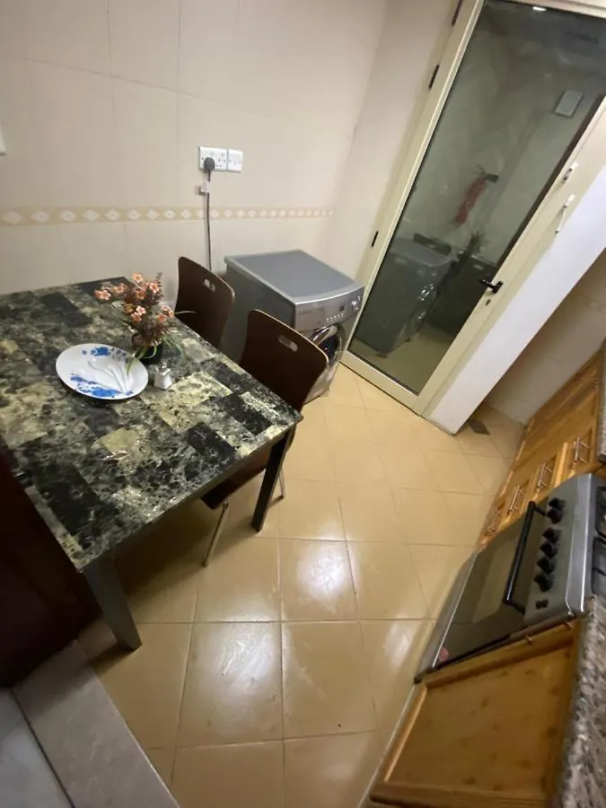 Mbz - Cosy Separate Room In Unique Flat Abu Zabi Kwatera prywatna